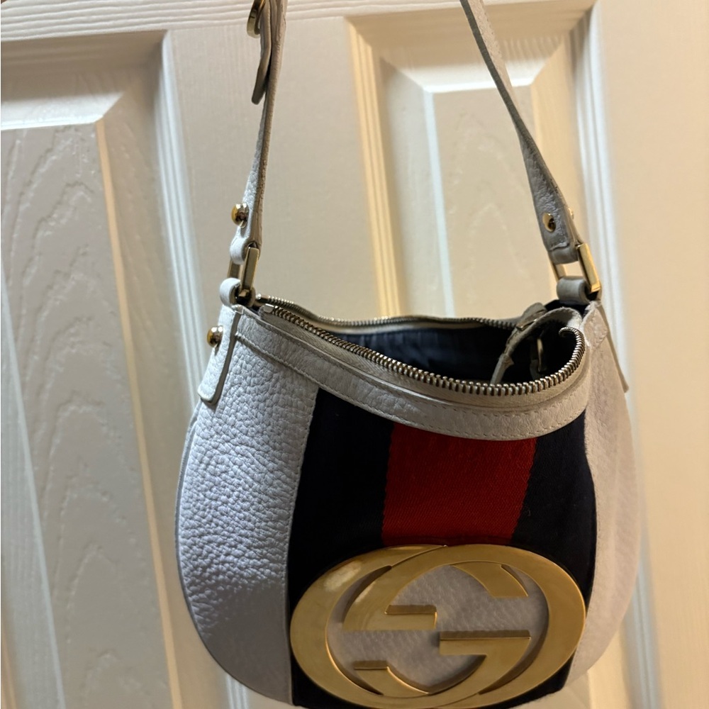 Gucci White and Gold Shoulder Bag with Red and Blue Stripes